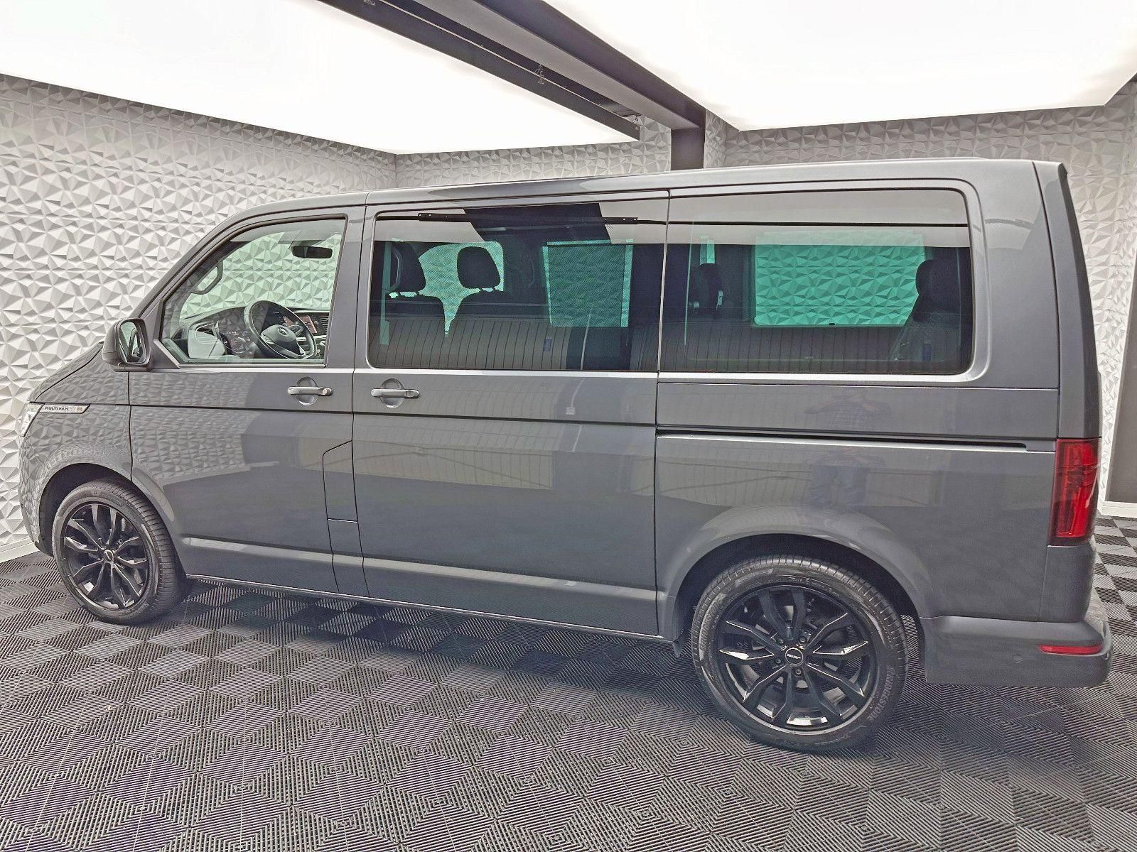 Fahrzeugabbildung Volkswagen T6.1 MULTIVAN/4MOTION/STANDHZ/2xSCHIEBETÜR/AHK