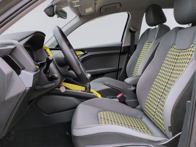 A1 30 TFSI S Line LED+GRA+PDC+SHZ