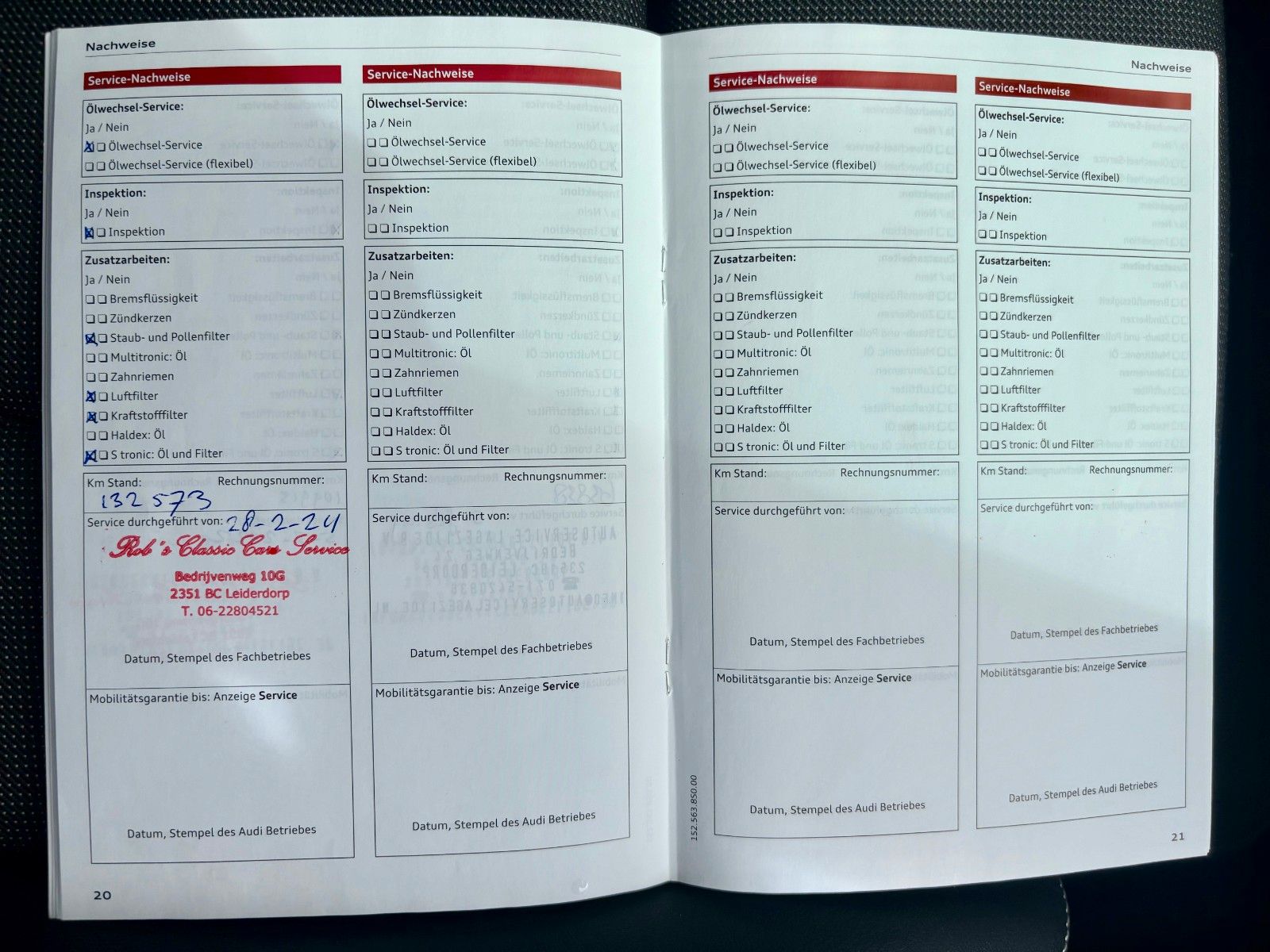 Fahrzeugabbildung Audi A3 1.6 TDI SPBK S LINE Navi Leder LED SPORTFWK
