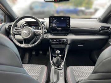 Toyota Yaris - 8