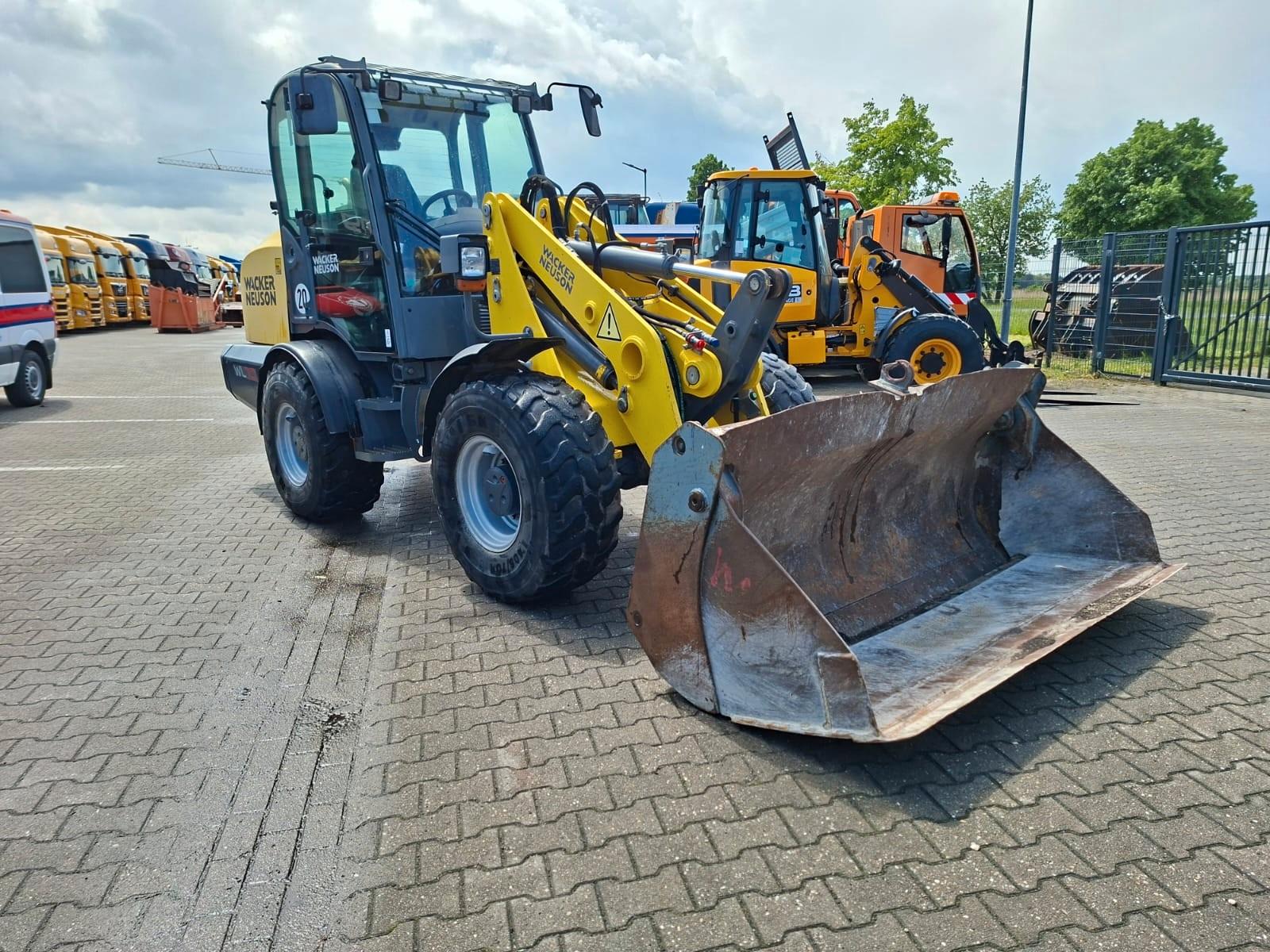 Wacker RL70 / WL70