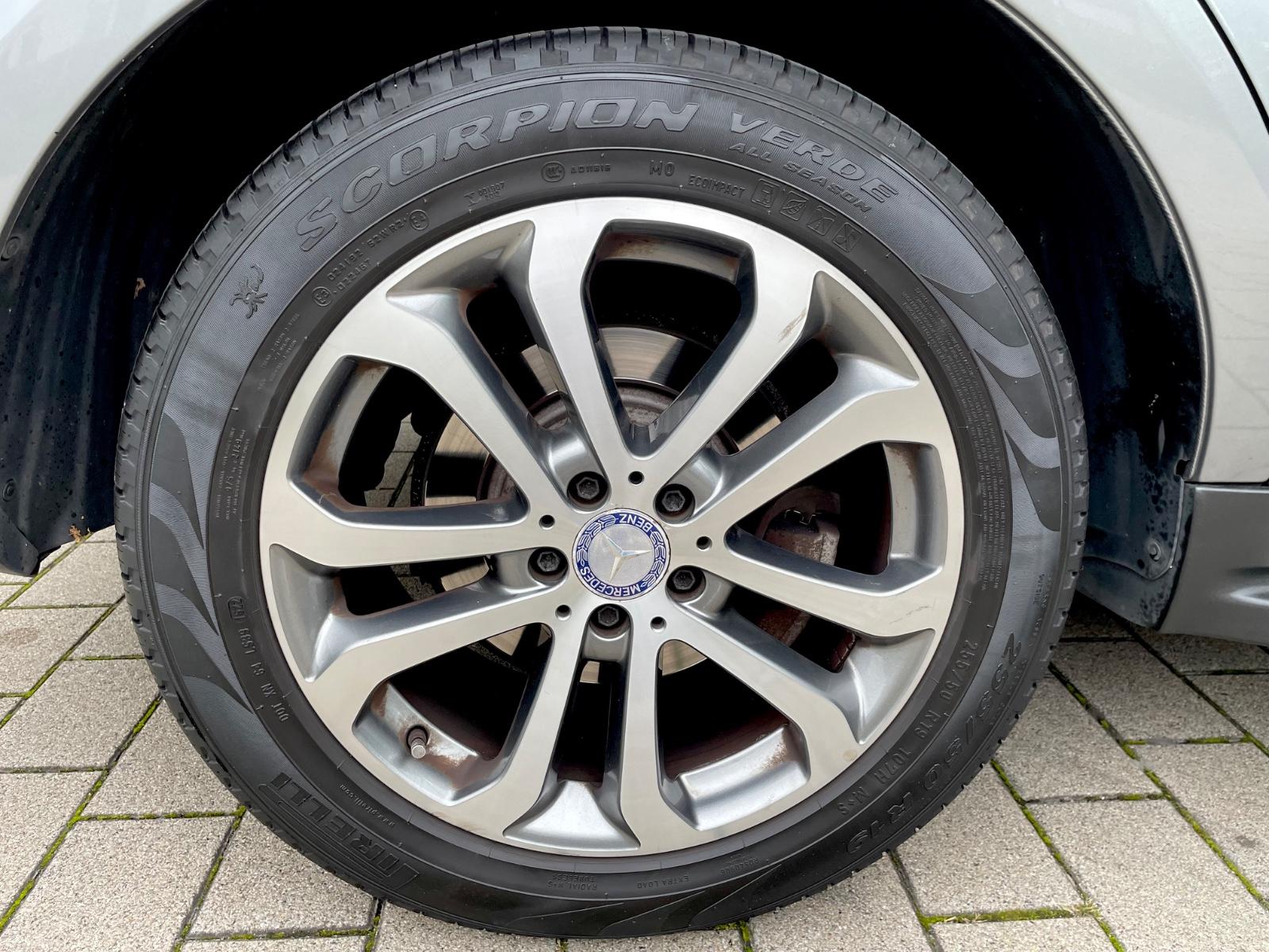 Mercedes-Benz GLE 350 AMG-Line Interieur-4Matic-R.Kamera-Pano