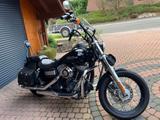 Harley-Davidson Dyna Street Bob FXDB - 2011 STREET BOB