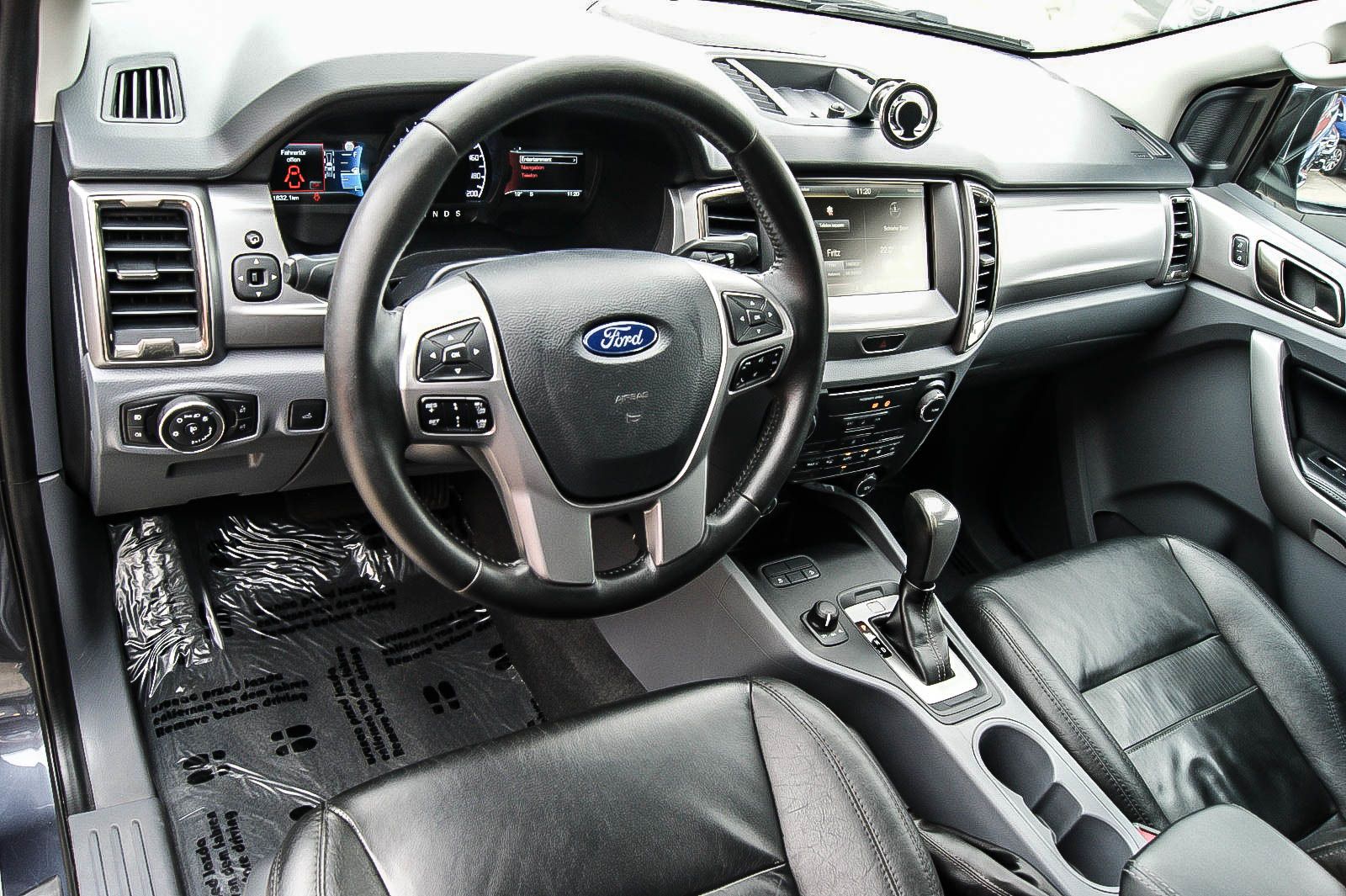 Fahrzeugabbildung Ford Ranger Limited 2.2 Doka 4x4 HARDTOP OFFROAD AHZV
