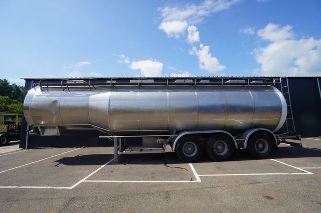 Другие Dijkstra 3 AXLE FOOD TRAILER 26.500 LTR