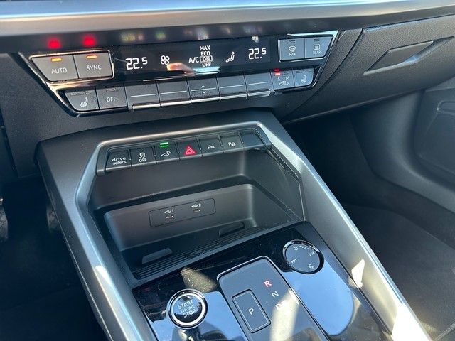 Fahrzeugabbildung Audi A3 Sportback 40TFSIe s-tronic LED+ACC+VIRT+KAM+N
