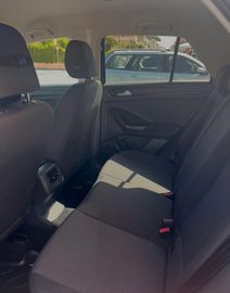 Volkswagen T-Roc - 10