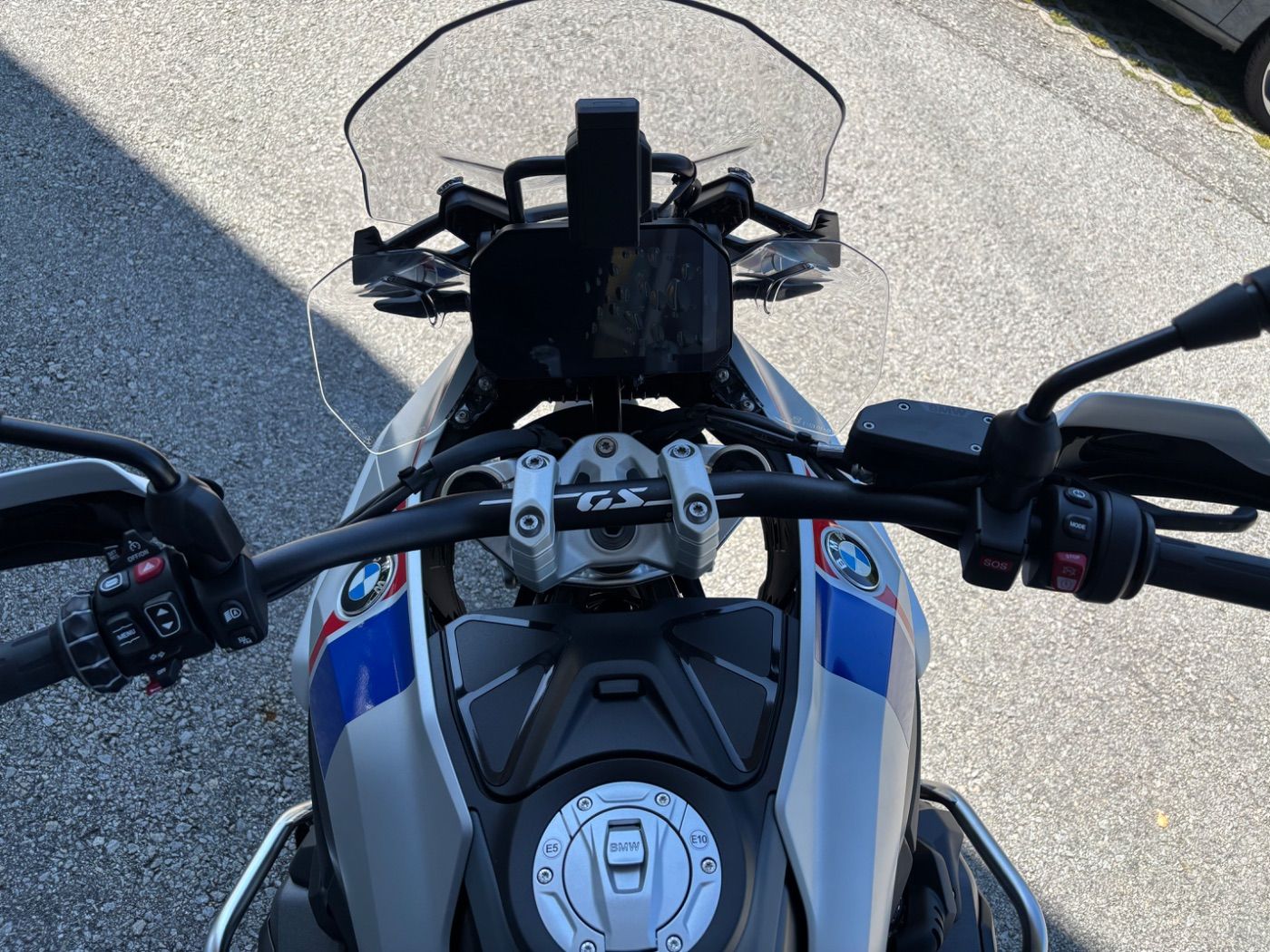 Fahrzeugabbildung BMW R 1300 GS Trophy 5 Pakete ASA Enduro-Paket