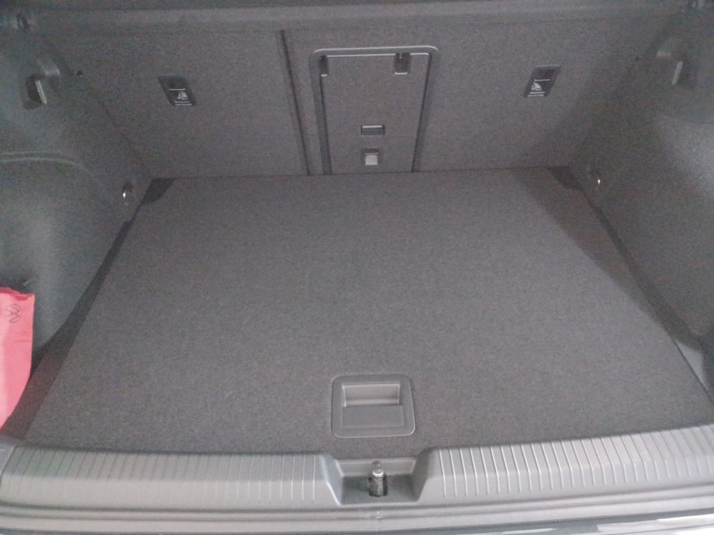 Fahrzeugabbildung Volkswagen Golf 1.5 TSI OPF Life LED, Shzg, Einparkhilfe