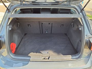 Bild 11 VW Golf VIII 1.5 Move - ACC,SHZG,NAVI,PDCv+h