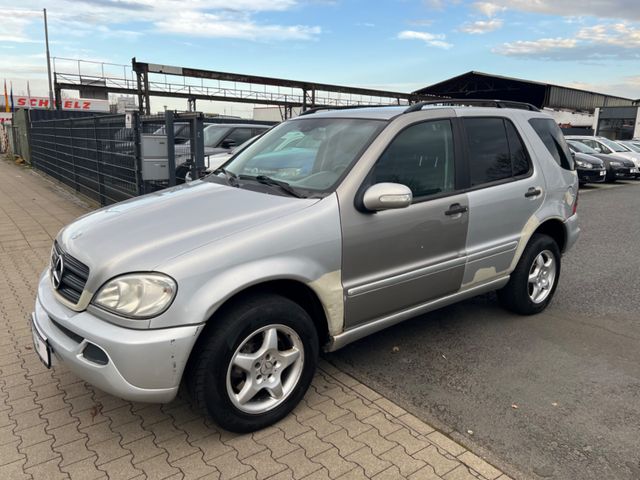 Mercedes-Benz ML 270 CDI Leder/ Navi/ AHK/ Sitzheizung/ Klima