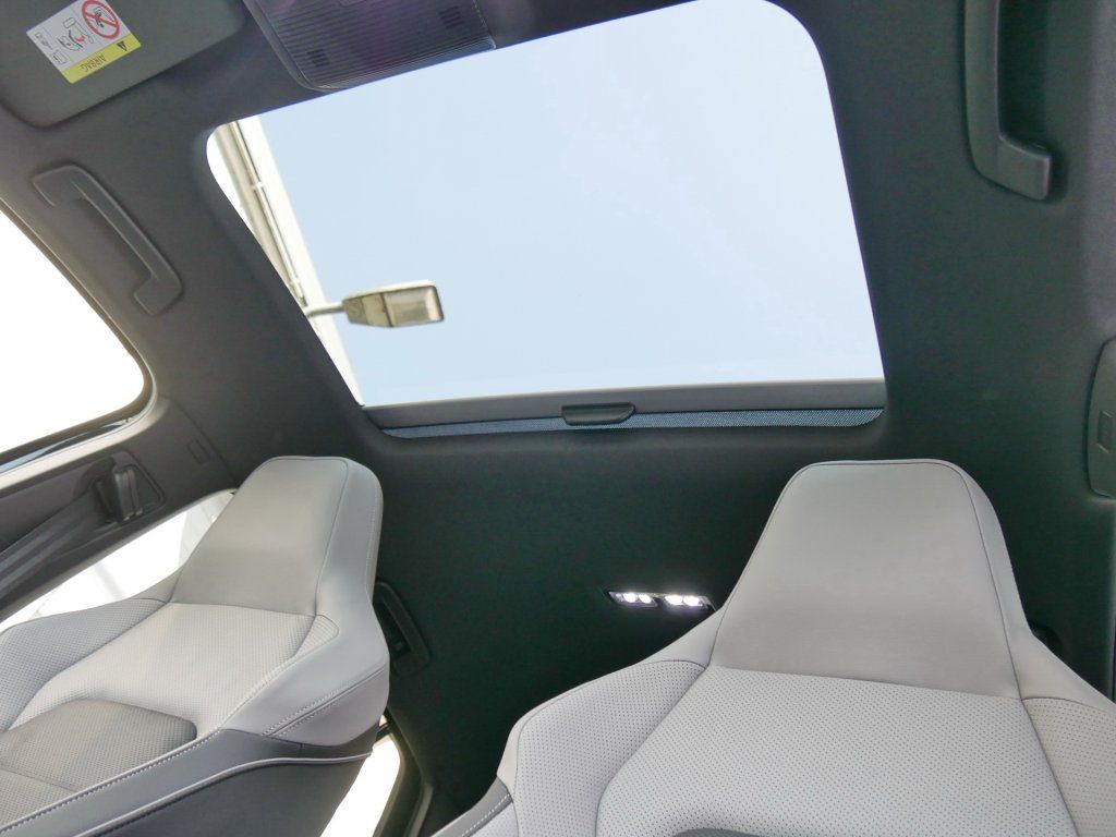 Fahrzeugabbildung Volkswagen Golf GTE 1.5 TSI eHybrid DSG AHK Matrix-LED