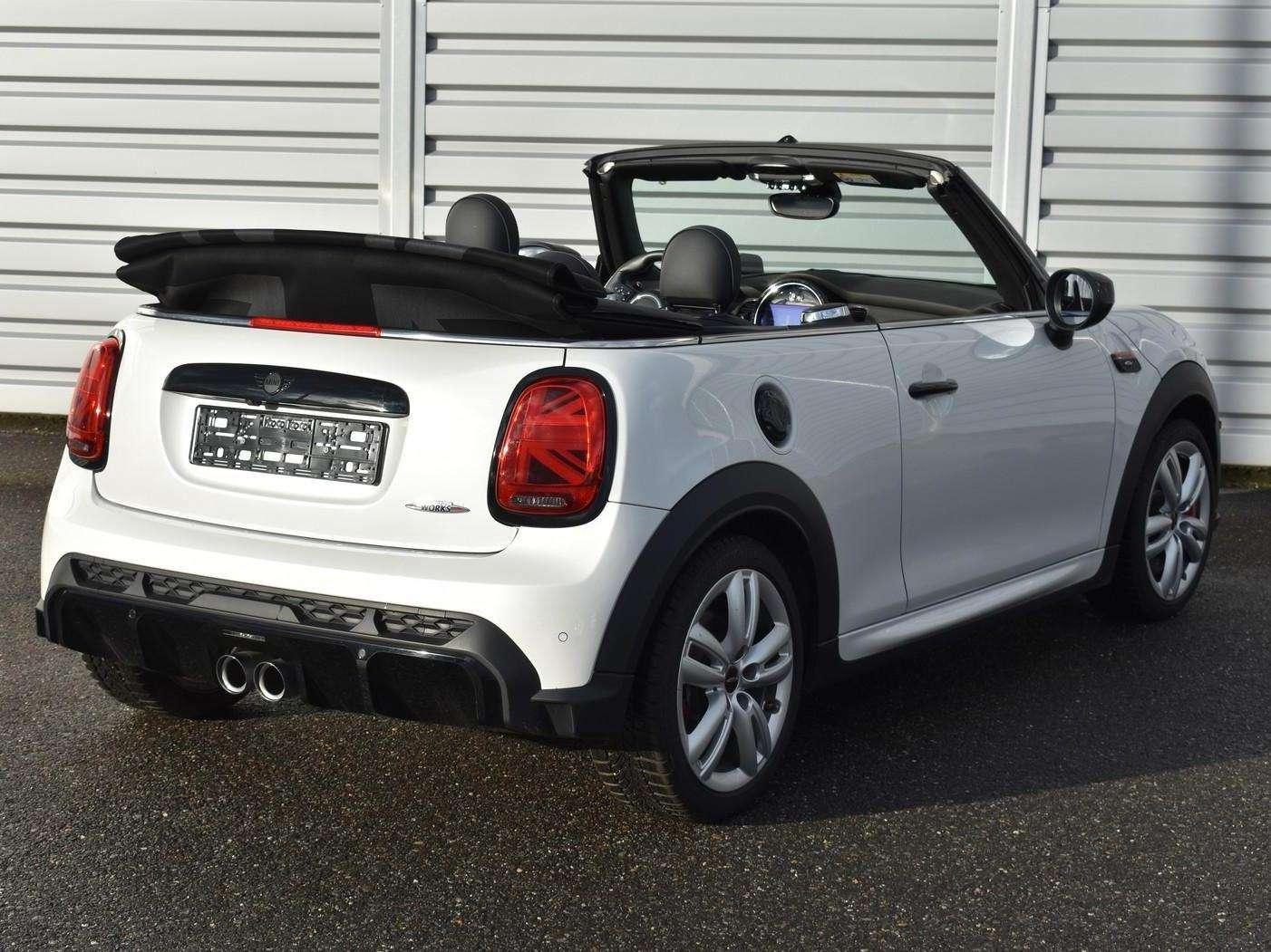 MINI John Cooper Works Cabrio John Cooper Works John 