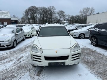 Porsche Cayenne - 2