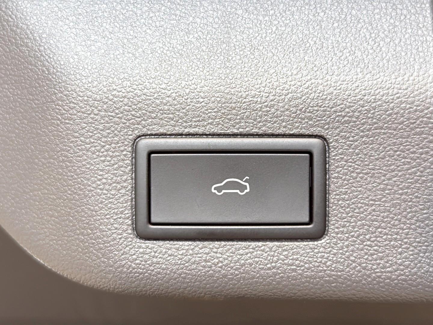 Volkswagen T7 Multivan Edition ACC Navi RFK IQ-LED 3-ZK, миниатюра 28