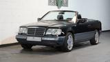 Mercedes-Benz E 320 / exzellenter Zustand - Mercedes-Benz E 320 mit Benzin-Antrieb: Cabrio