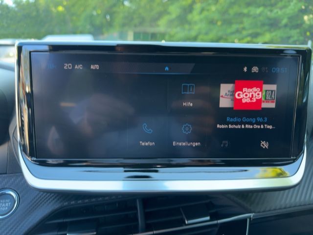 Foto Nummer 18: PEUGEOT 2008