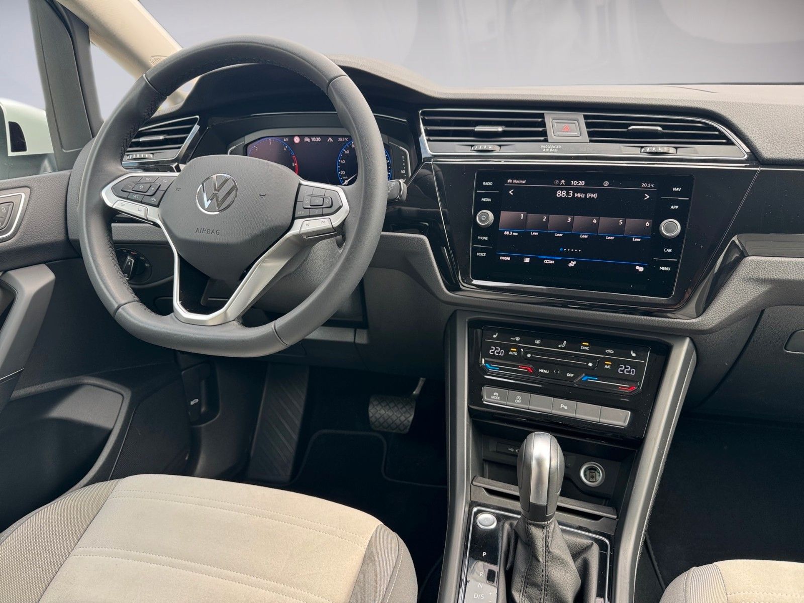 Fahrzeugabbildung Volkswagen Touran Highline 2.0 TDI