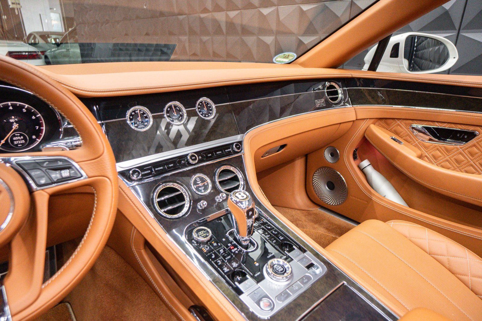 Bentley Continental GTC 100Jahre Edition Mulliner foto 25