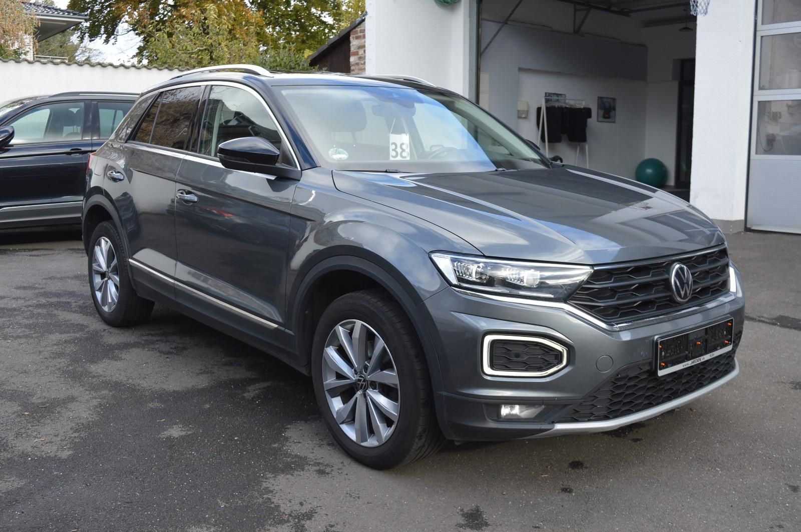 Volkswagen T-Roc Style*1.5TSI DSG*PANO*CAM*LED*