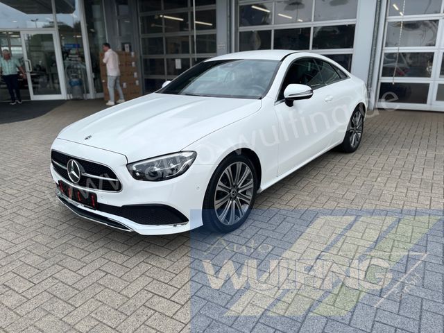 Mercedes-Benz E 200 Coupe Avantgarde LEDER Burmester 1.Hd.+AH