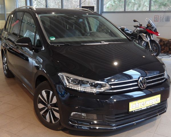 Volkswagen Touran 1.5 TSI Move 7-Sitzer