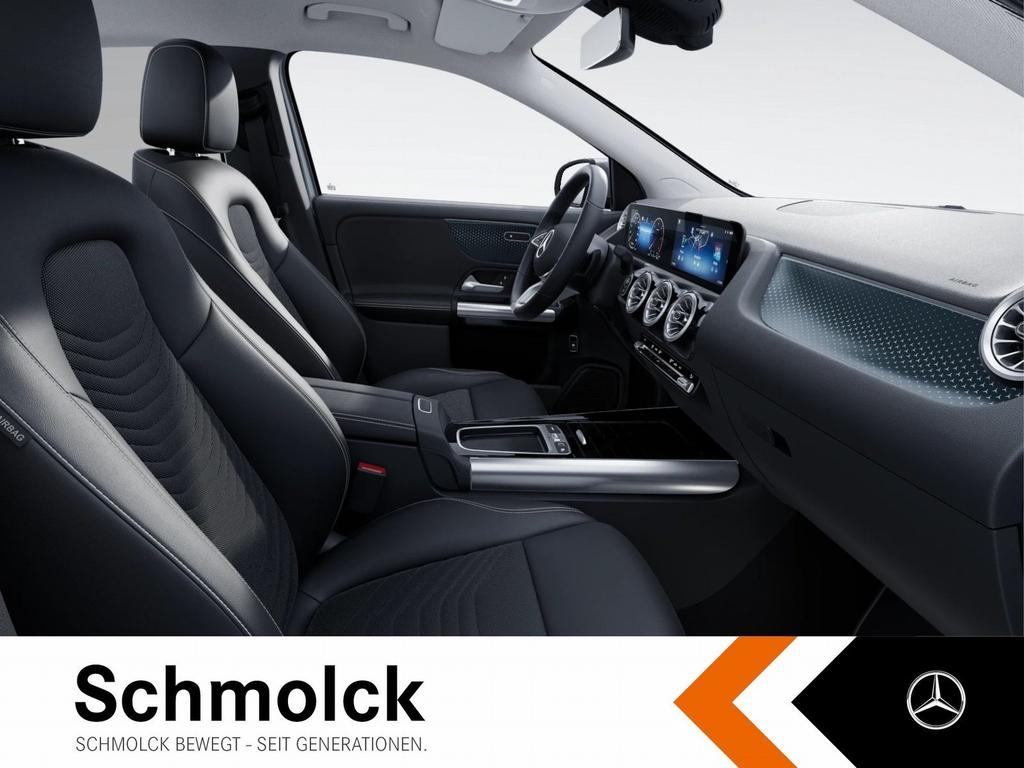 Mercedes-Benz GLA 220