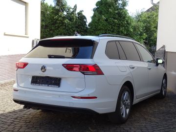 Volkswagen Golf - 6