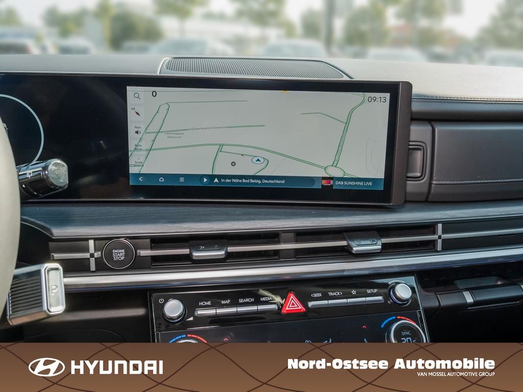 Fahrzeugabbildung Hyundai SANTA FE HEV 5-Sitzer INTRO GlasSchiebedach Bose