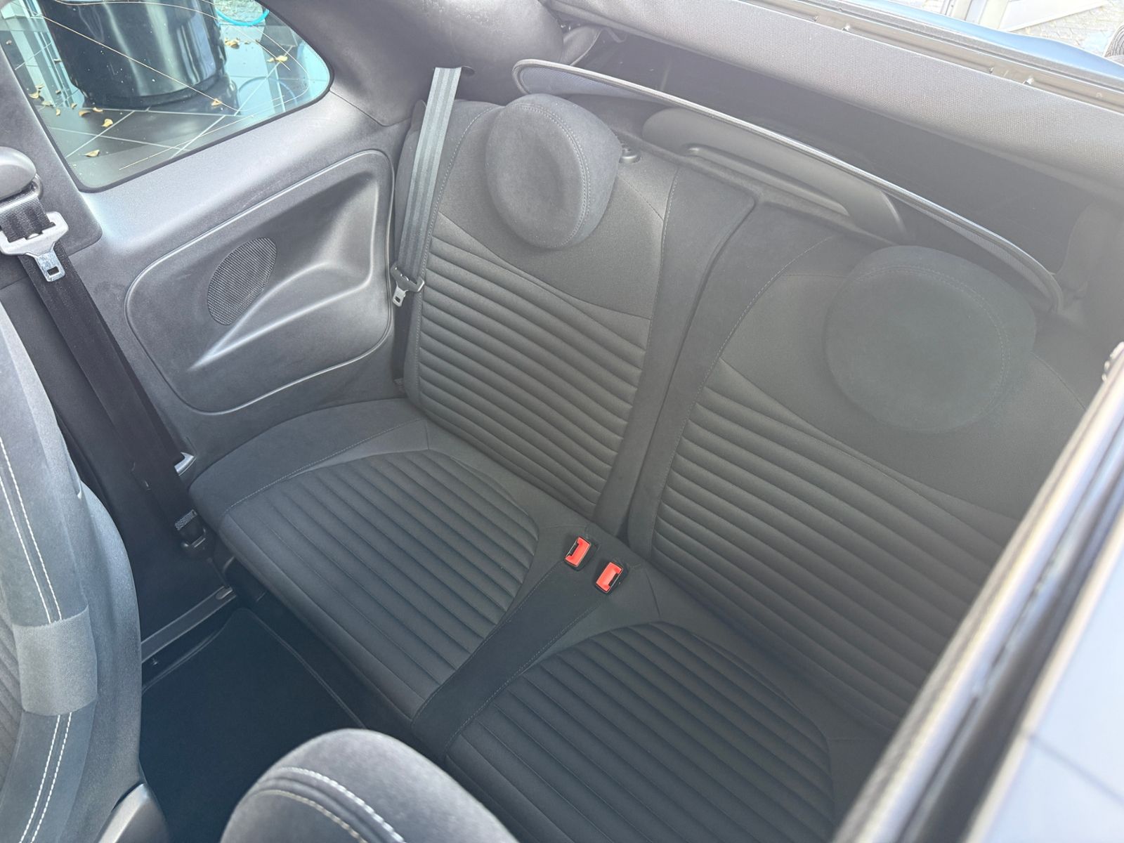 Fahrzeugabbildung Abarth 595C Cabrio Competizione KLIMA NAV PDC Beats
