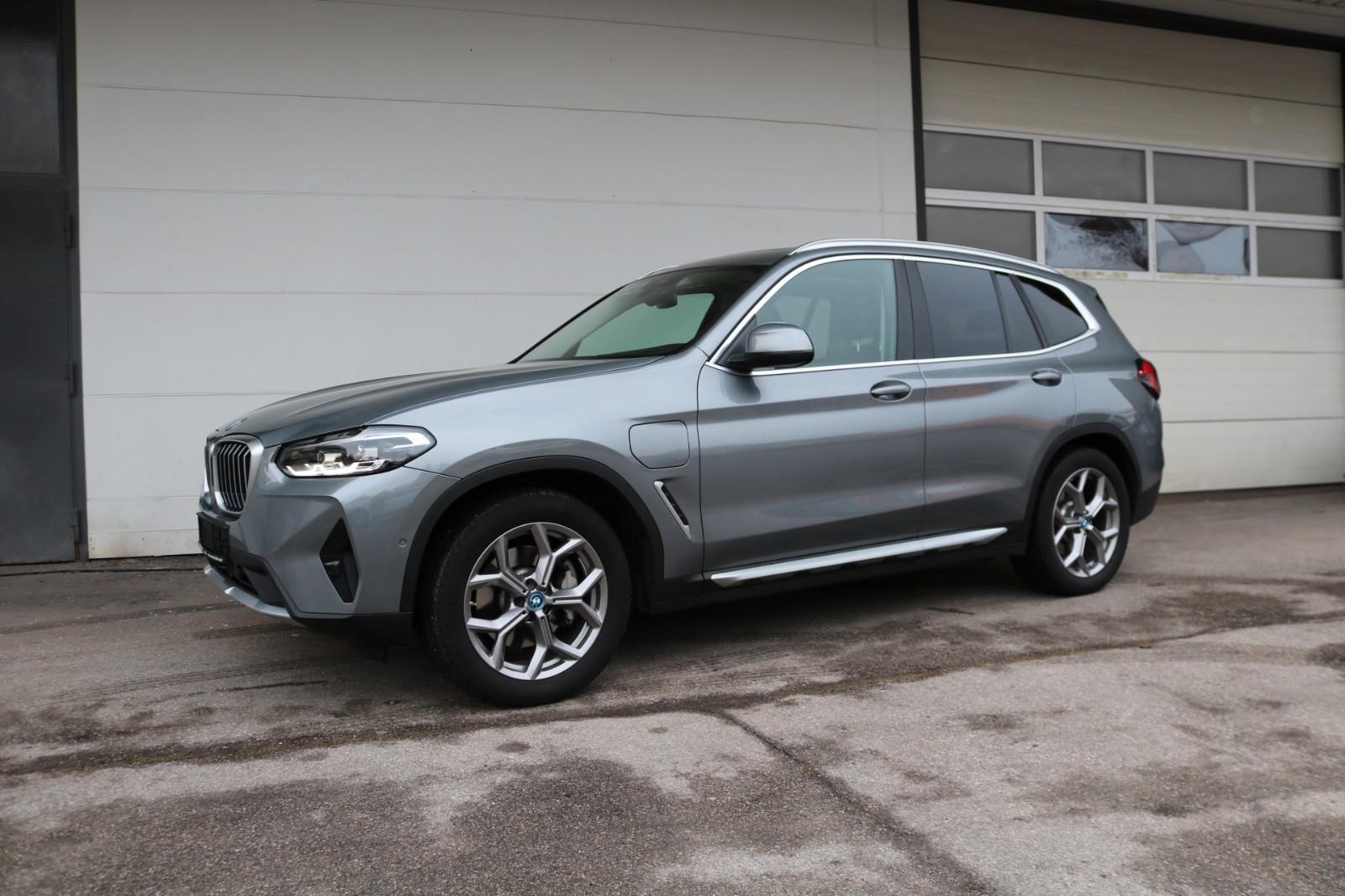 BMW X3 xDrive30e Automa.*Head-Up*Panorama Glasdach*