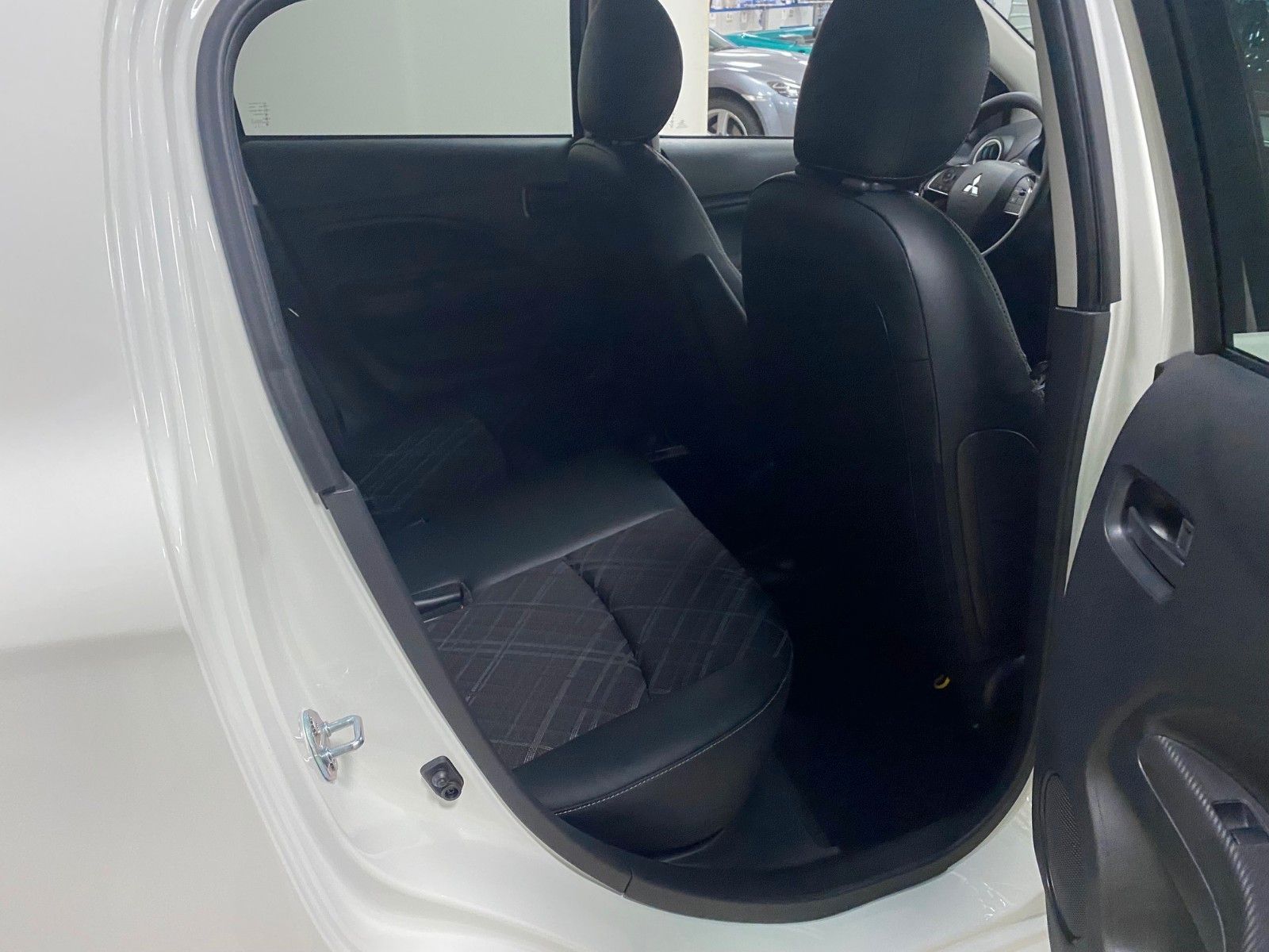 Fahrzeugabbildung Mitsubishi Space Star 1.2 Top CVT+KAMERA+KLIMATRONIC+15"ALU