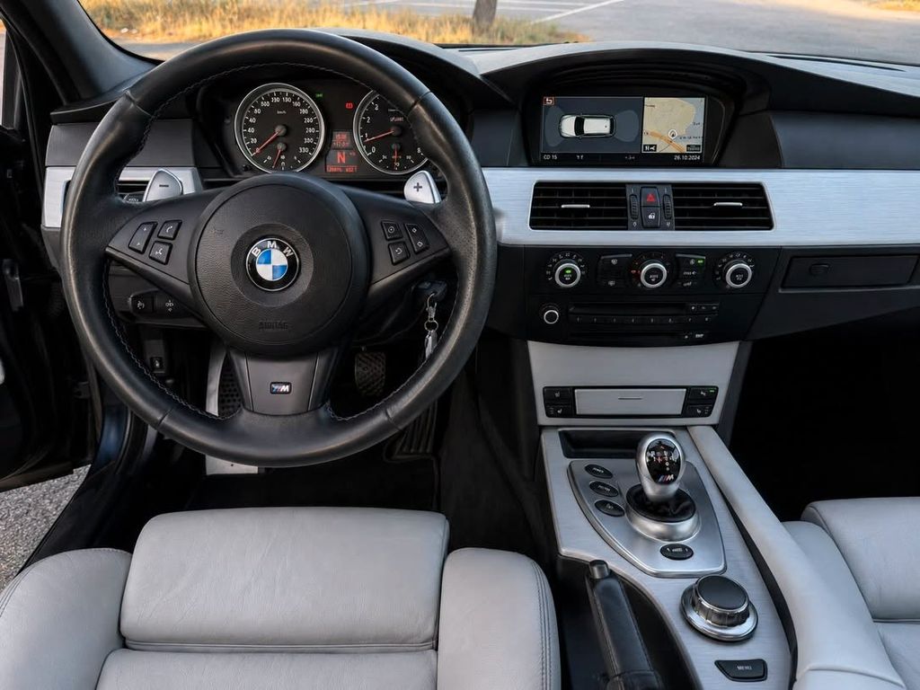 BMW M5 2009