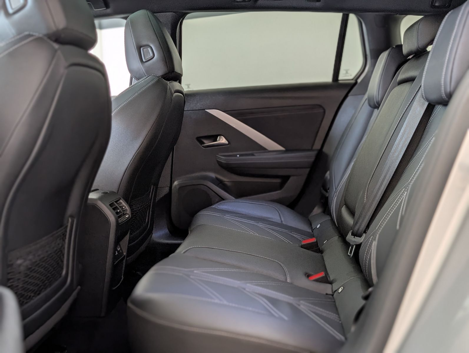 Fahrzeugabbildung Opel Astra Ultimate IntelliLux IDri AHK VOLL UVP:44T€