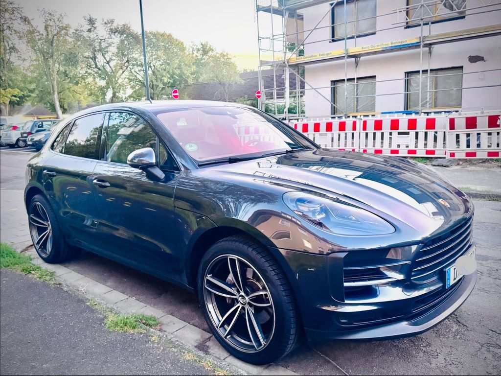 Image of Porsche Macan