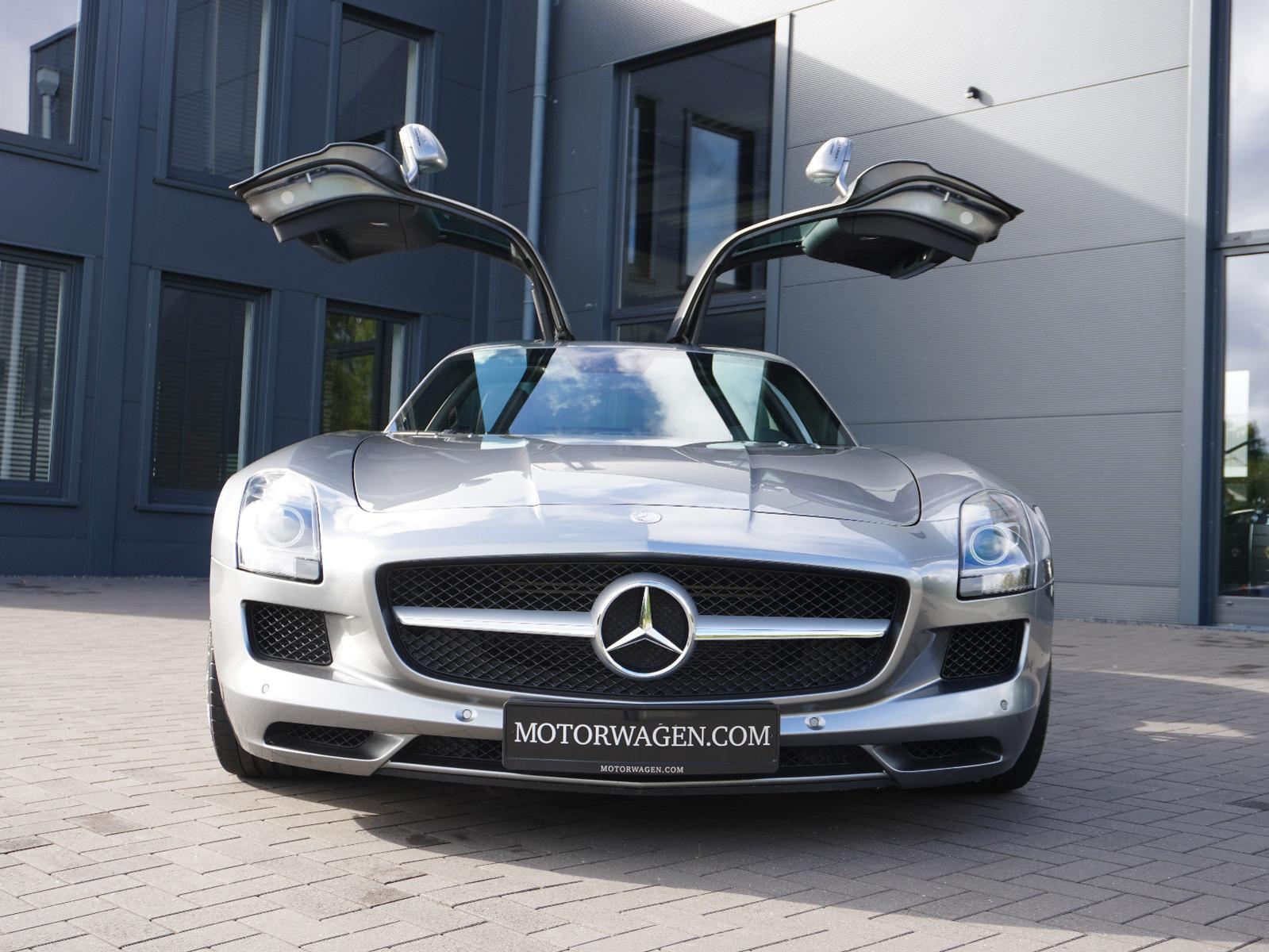 MERCEDES-BENZ SLS AMG 6.3 V8 IMOLA GRAU
