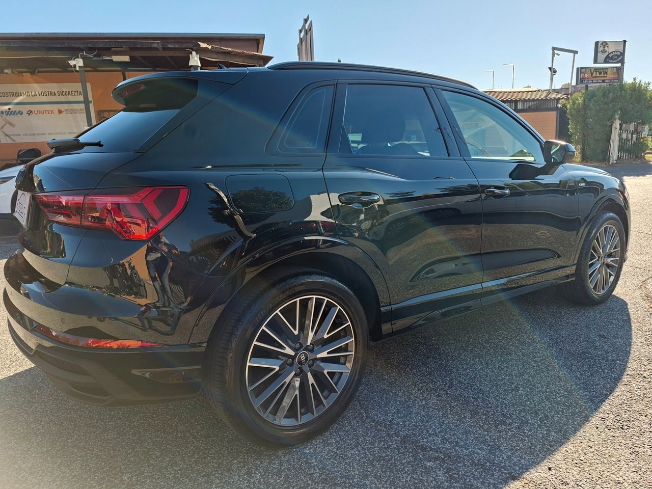 Audi Q3 35 TDI S tronic line edition*TAGLIANDI A imagem 3