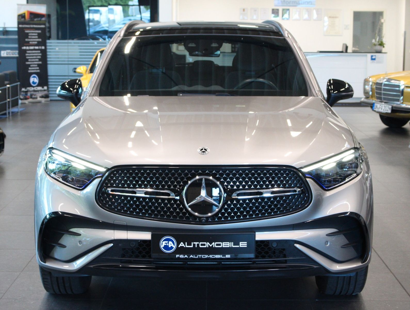 Fahrzeugabbildung Mercedes-Benz GLC 220d 4Matic AMG Line Pano*Allradlenkung*VOLL