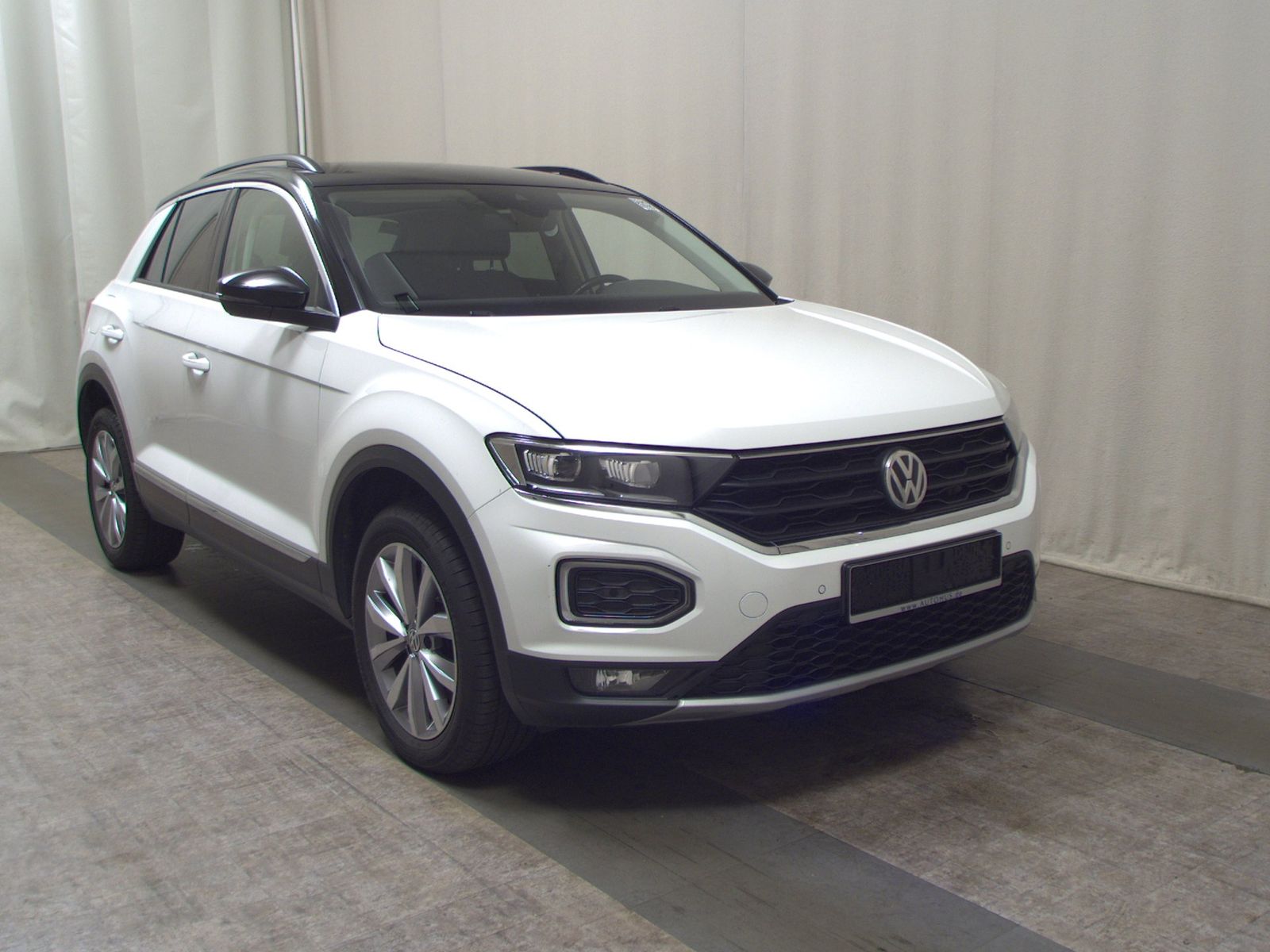 Volkswagen T-Roc 2.0 TDI Style Navi LED AHK PDC ACC imagem 3