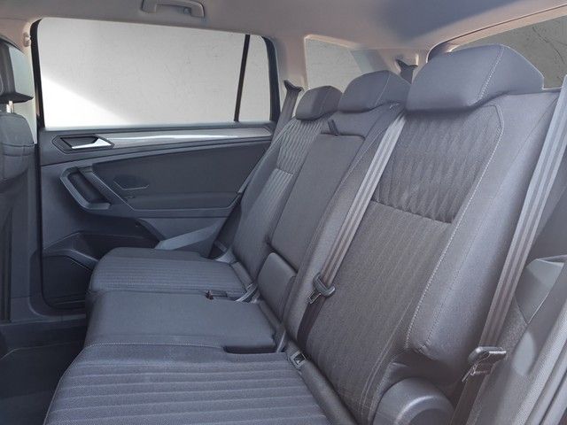 Fahrzeugabbildung Volkswagen Tiguan Allspace TDI Life DSG  7-Si LED AHK Navi