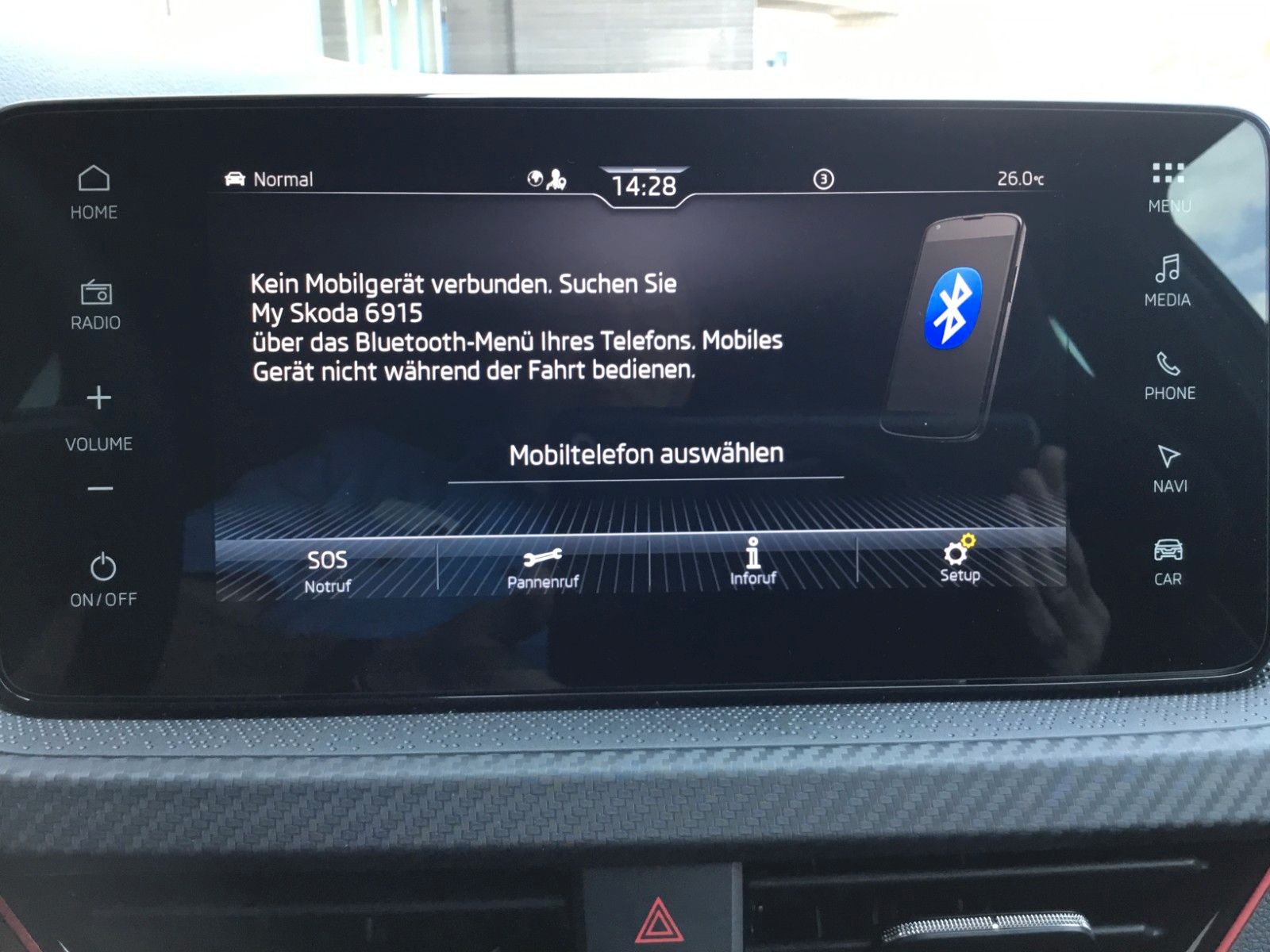Fahrzeugabbildung SKODA Kamiq 1.5 TSI DSG Monte Carlo+AHK+Navi+Kamera