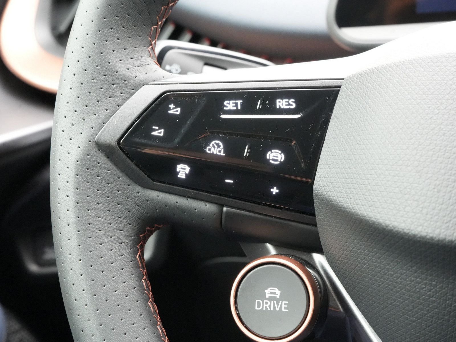 Cupra Tavascan - Bild 15