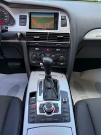 Audi A6 Allroad - 12