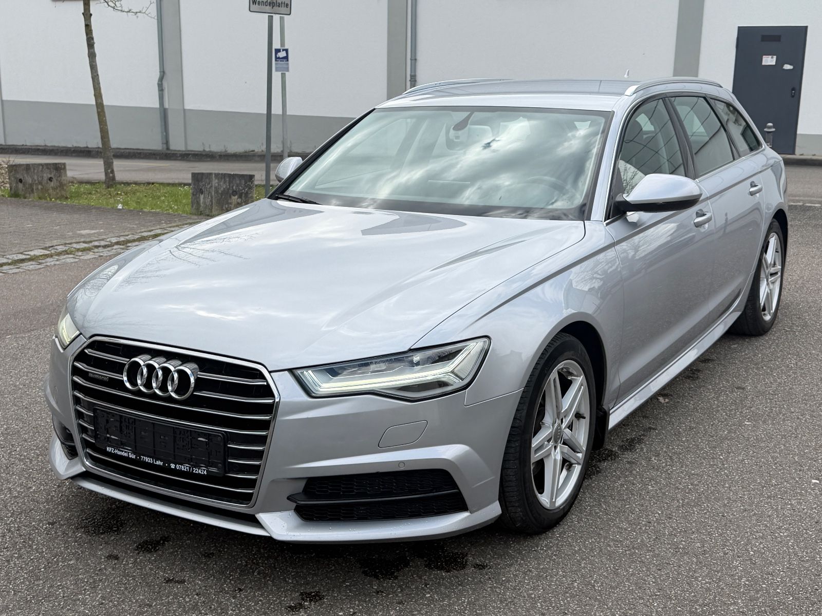 AUDI A6 Avant 2.0 TDI quattro Sport TÜV NEU/LED/NAVI/