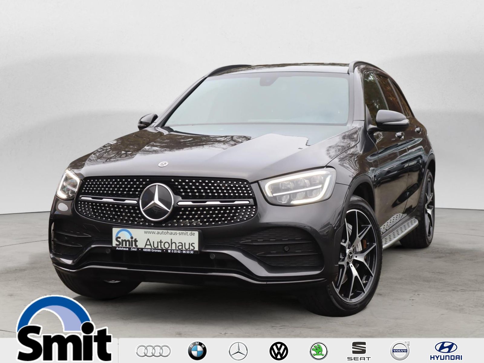 MERCEDES-BENZ GLC 200d AMG-Line Night Paket * Kamera * LED