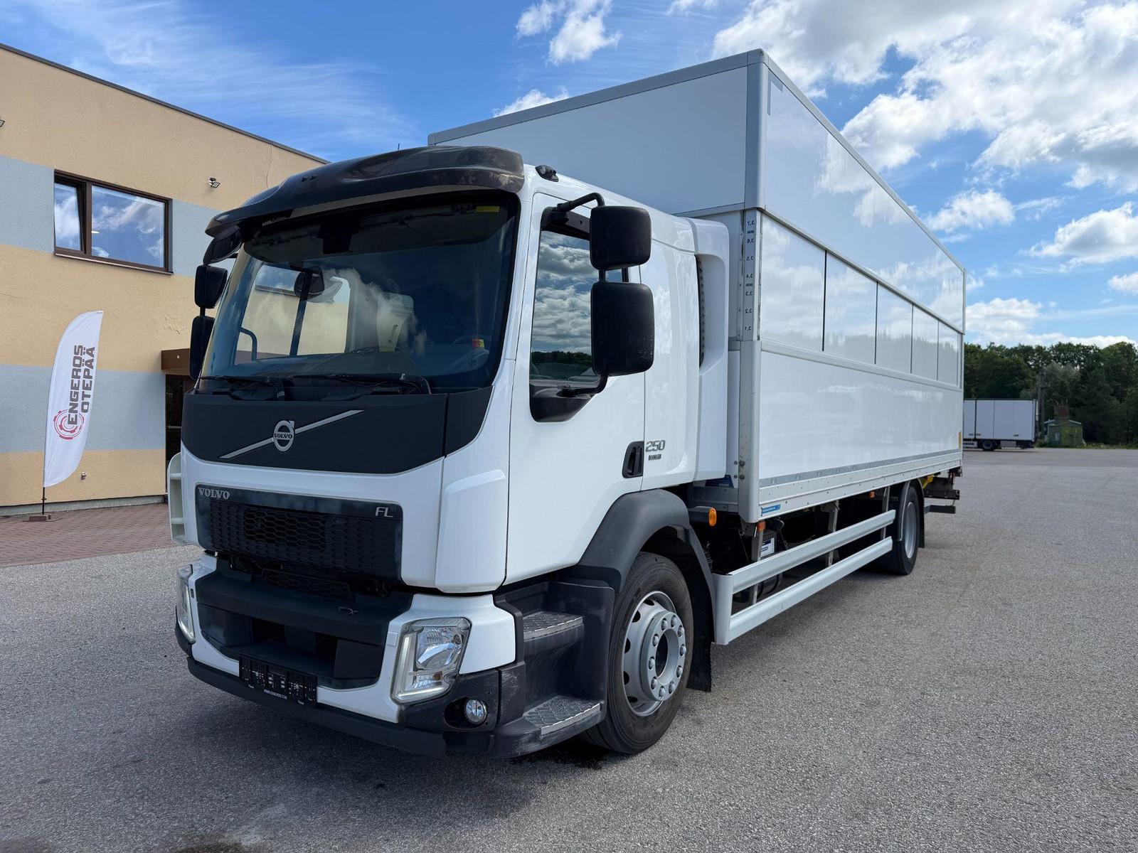 Volvo FL250 4X2 + LIFTING BOX