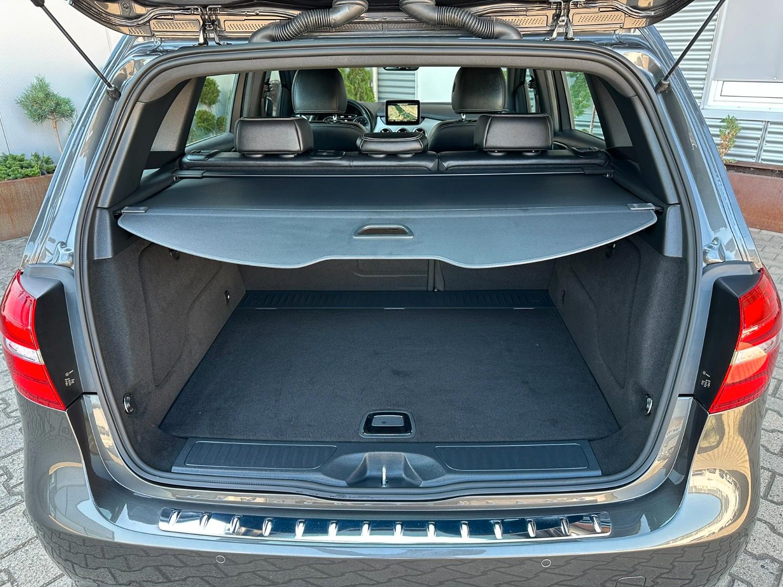 Mercedes-Benz B 180 CDI Automat. Urban*Leder*Navi*LED*SHz.*TÜV