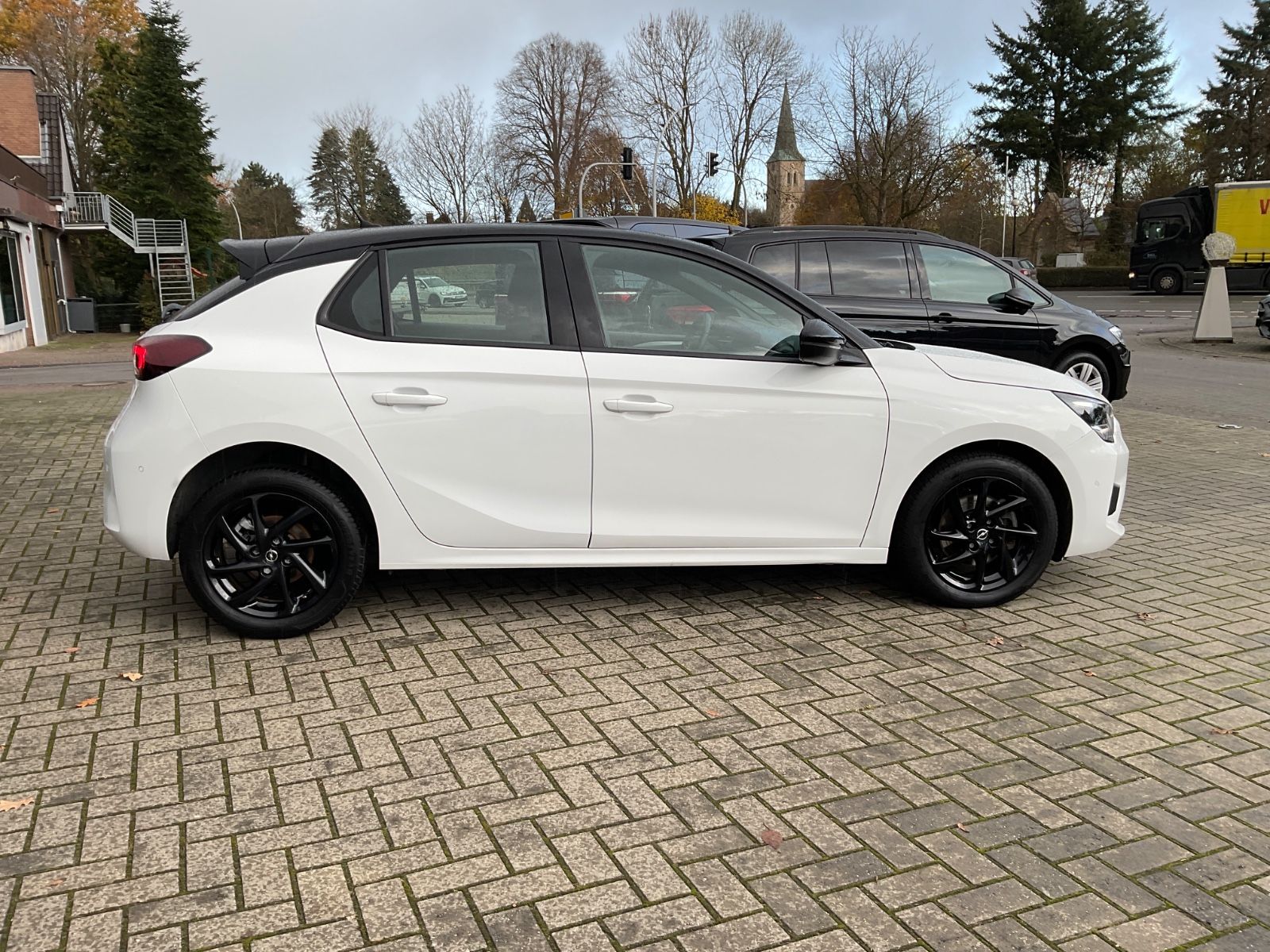 Fahrzeugabbildung Opel Corsa 1.2i GS Automatik,Navi,Carplay,Kamera