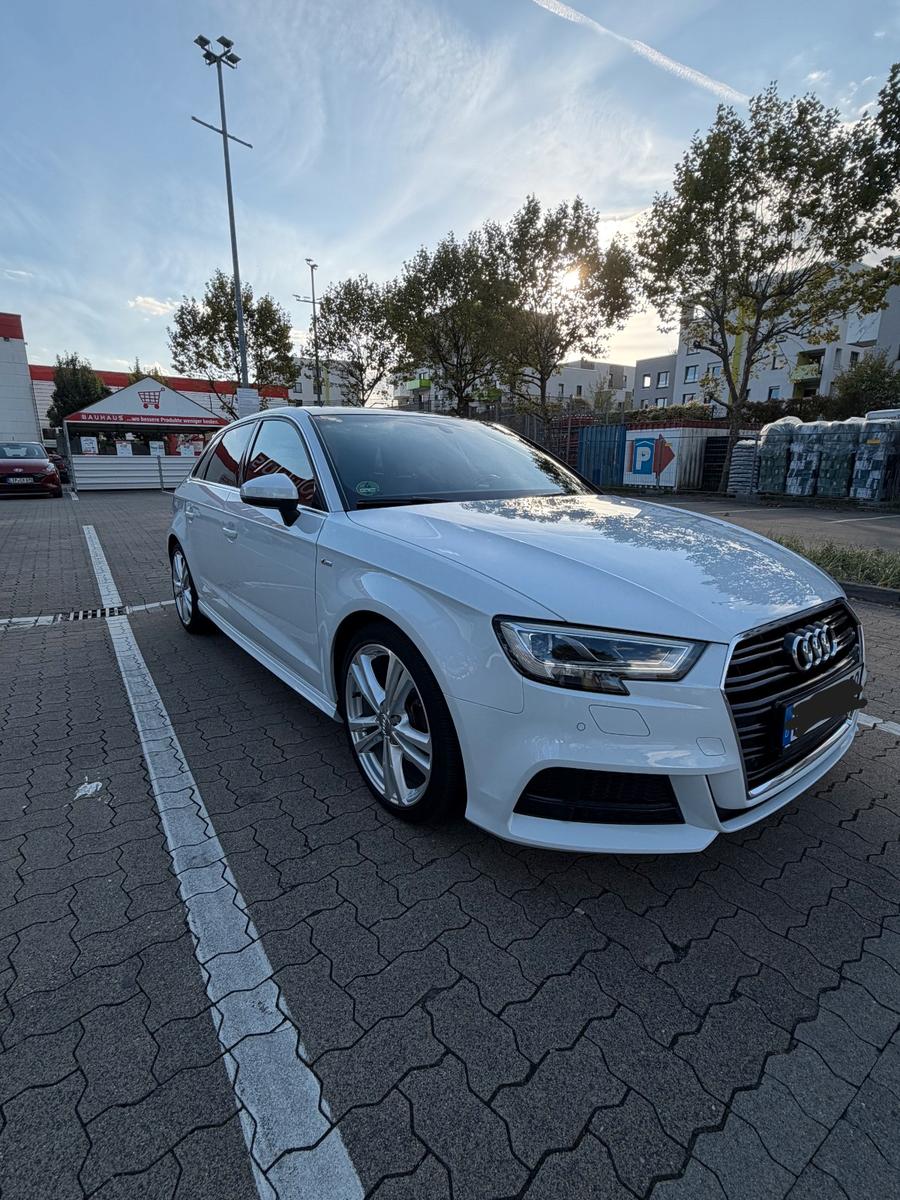 Audi A3 Sportback 1.5 TFSI S line / Virtual Cockpit