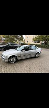 BMW 323i - TÜV NEU! + Winterreifen  - silberne BMW 323